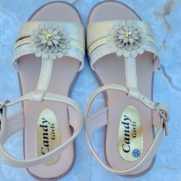 Gold Girl Sandals  Size 12.5 - Picture 2 of 6